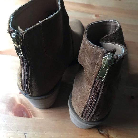 Steve Madden brown suede heeled ankle boots - Picture 5 of 9